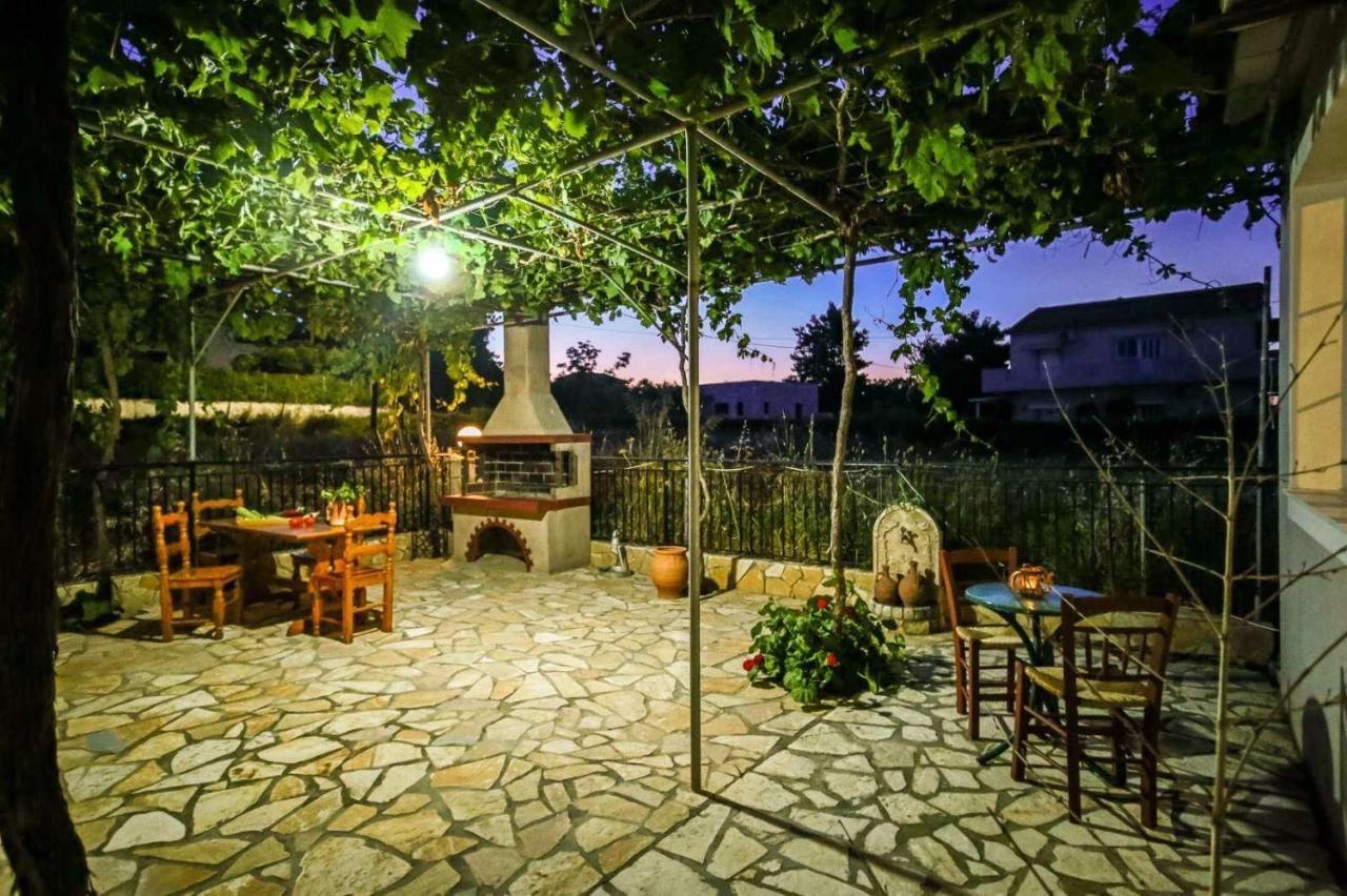 Christina Studios Laganas Exterior photo